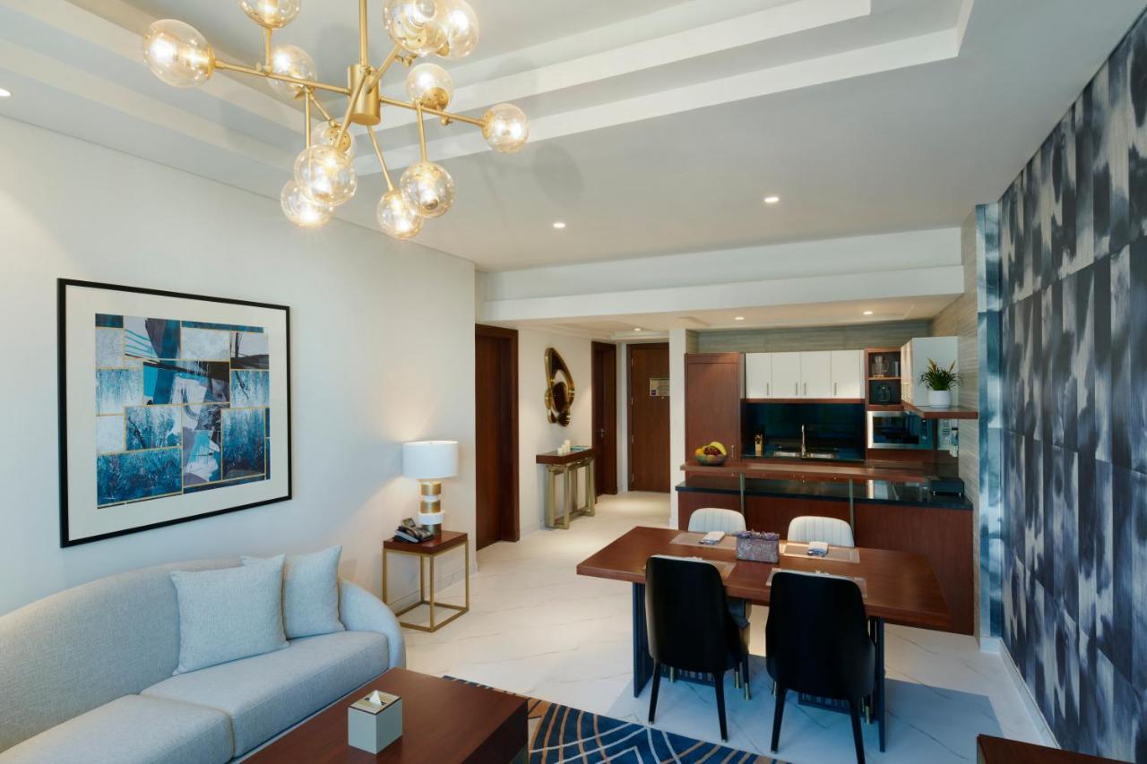 Wyndham Grand Doha West Bay Beach Kültér fotó A typical apartment interior
