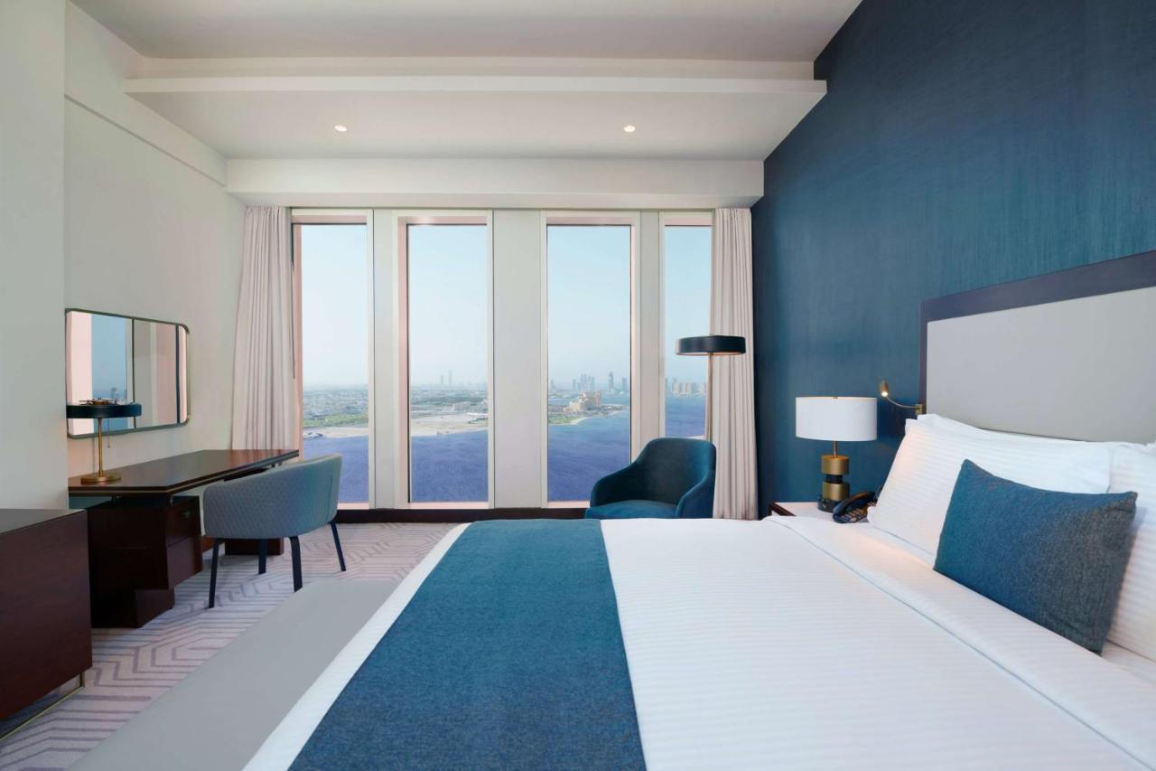 Wyndham Grand Doha West Bay Beach Kültér fotó A room at the hotel