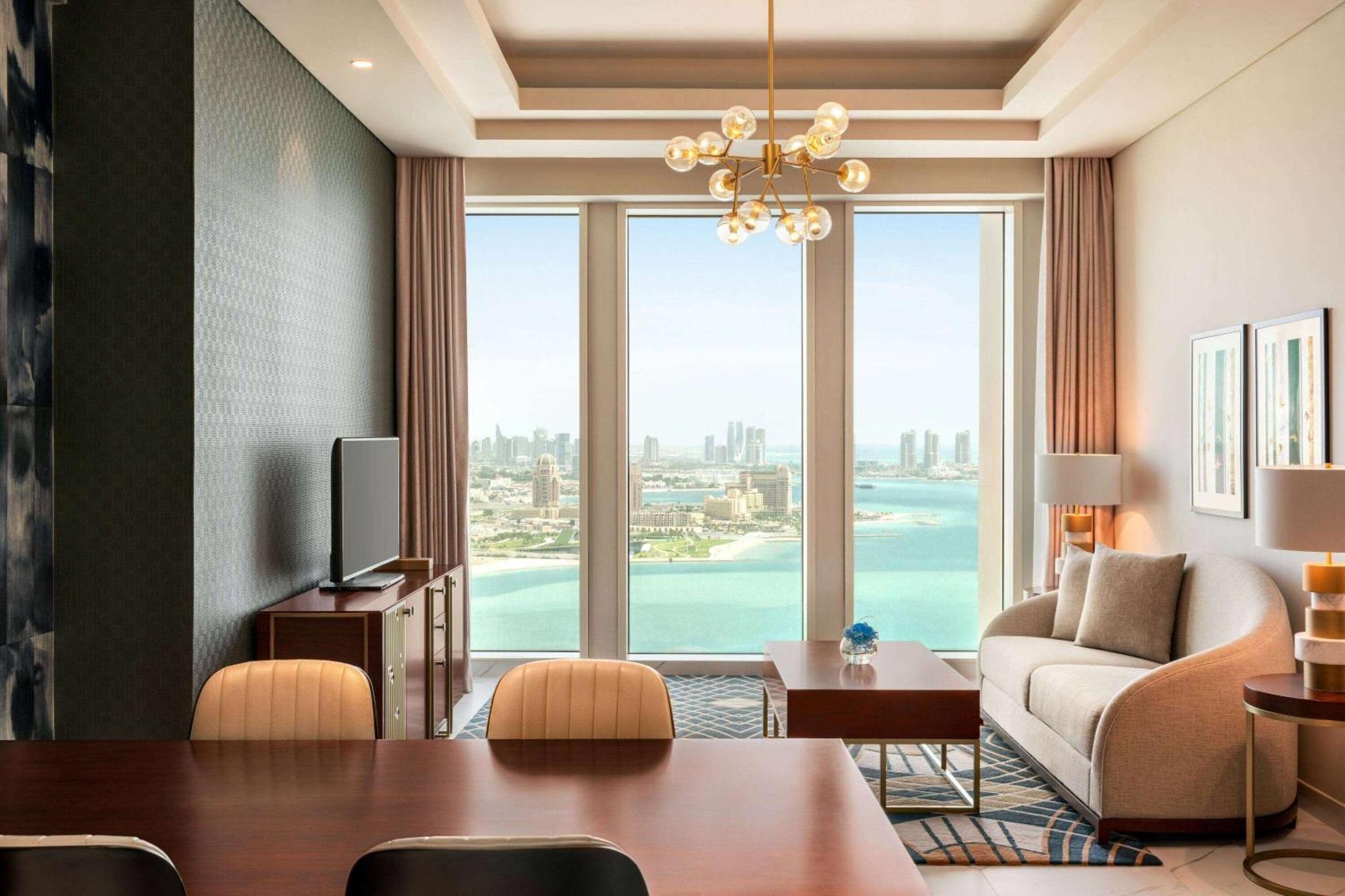 Wyndham Grand Doha West Bay Beach Kültér fotó A living room at the hotel
